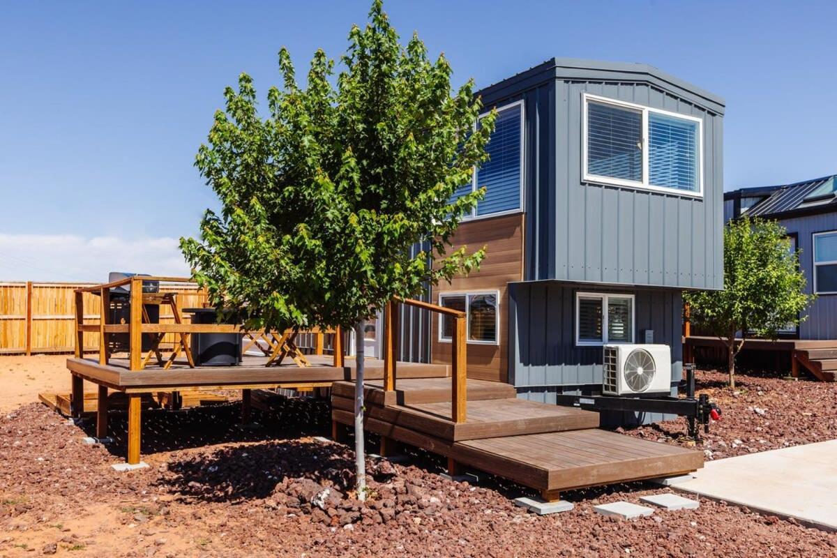 Modern Home With Private Hot Tub Apple Valley ภายนอก รูปภาพ